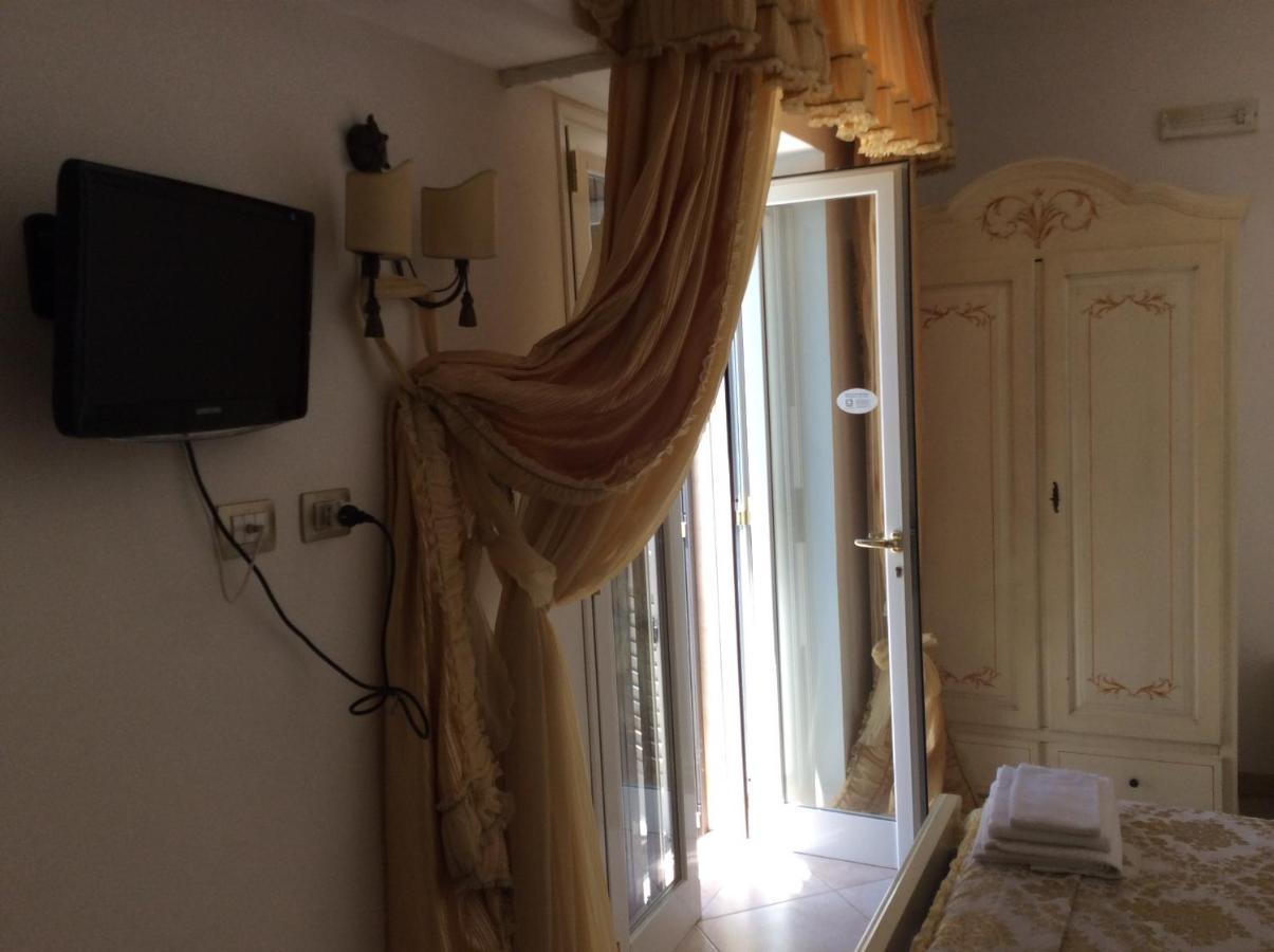 B&B Delle Rose Maruggio Ngoại thất bức ảnh