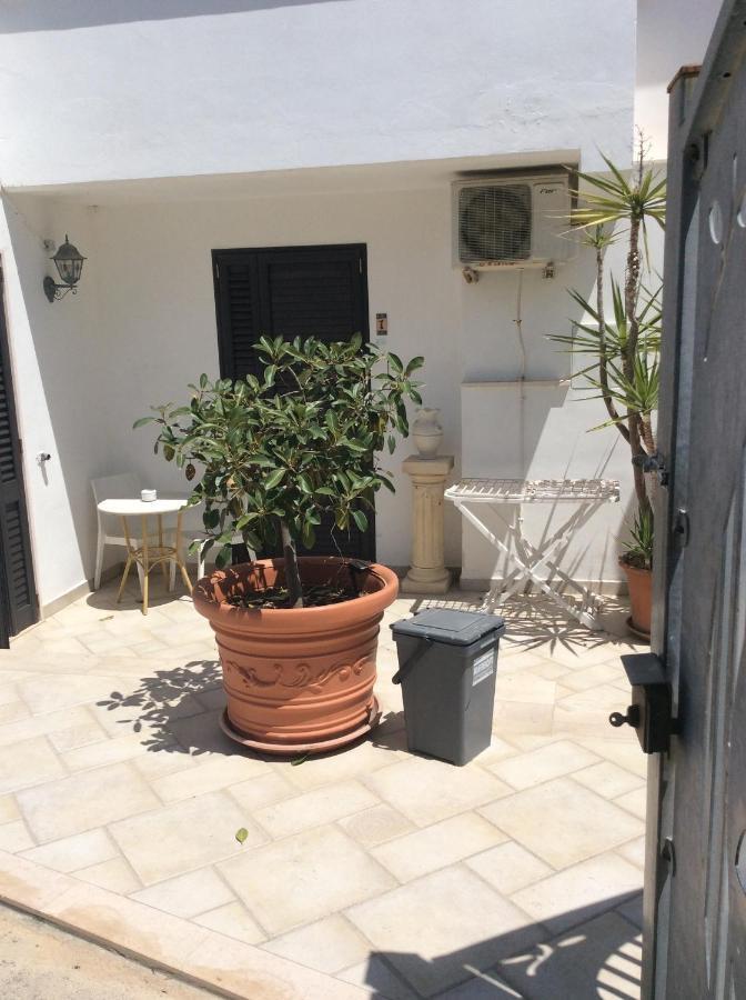 B&B Delle Rose Maruggio Ngoại thất bức ảnh