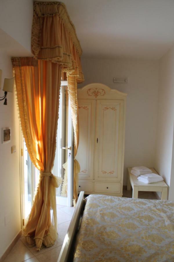 B&B Delle Rose Maruggio Ngoại thất bức ảnh